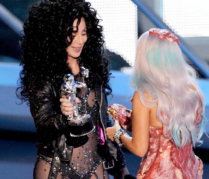 VÍDEO: Cher y Lady Gaga, pasado y presente del Pop