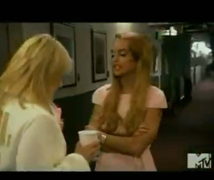 El sketch de Lindsay Lohan en los VMAs