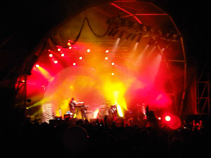 Goldfrapp hace playback... o canta muy bien