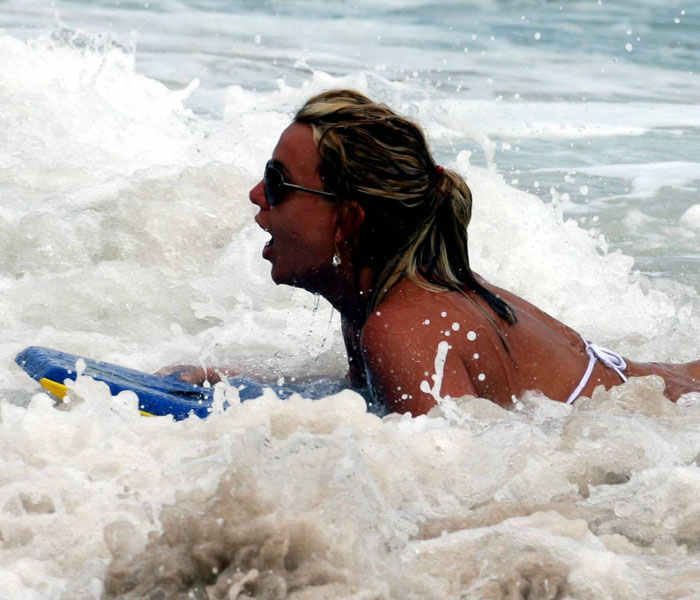 Britney Spears baja al 6 en Billboard