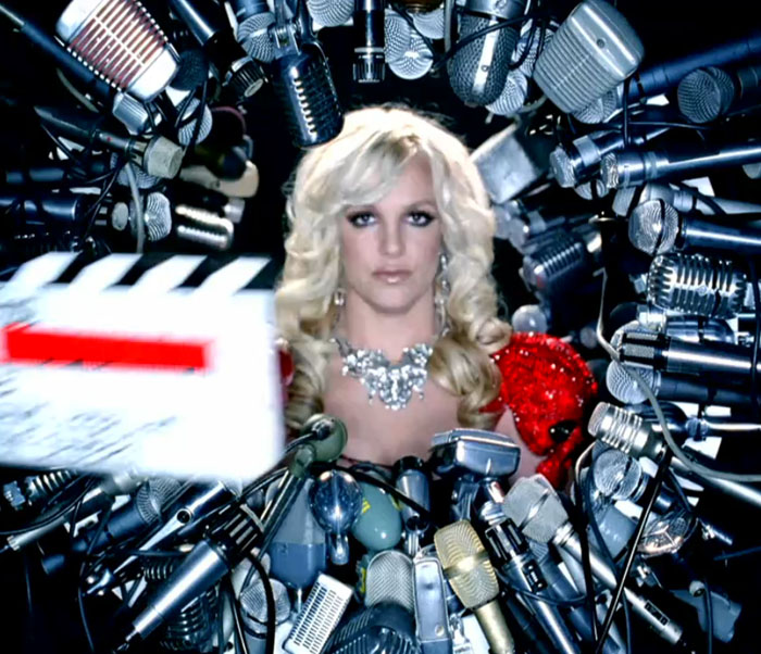 Britney Spears, muy seria en el segundo teaser