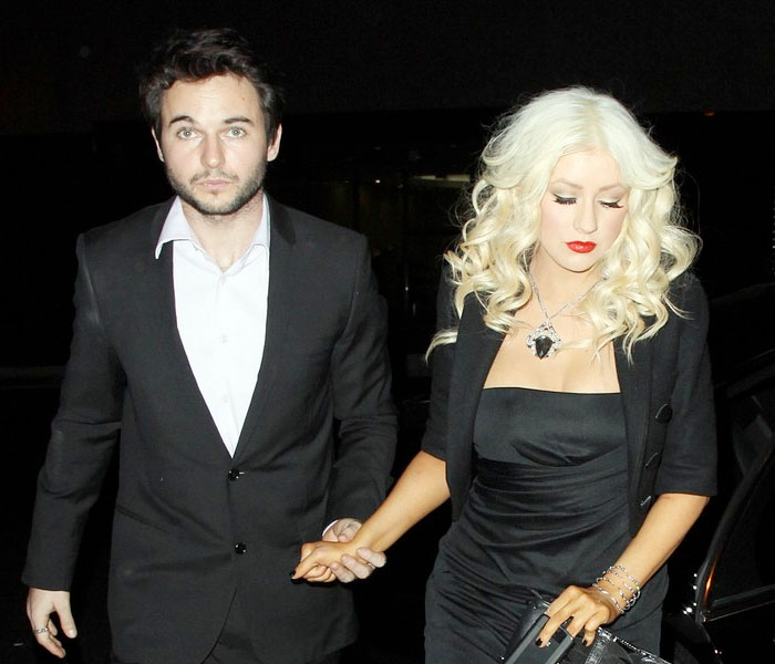 Christina Aguilera, detenida: comienza su 'Blackout'