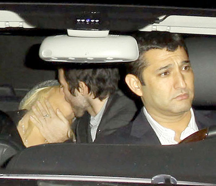 Christina Aguilera está más caliente que el palo de un churrero