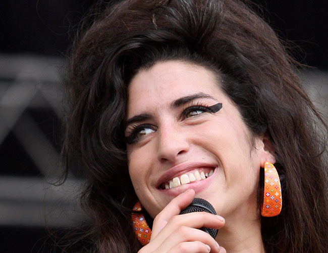Amy Winehouse podría haber muerto por dejar el alcohol de repente