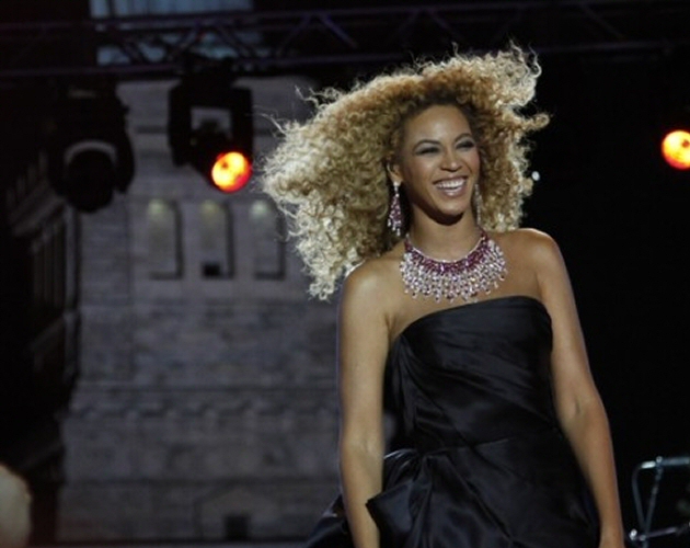 Beyoncé hace un dueto con la Estatua de la Libertad