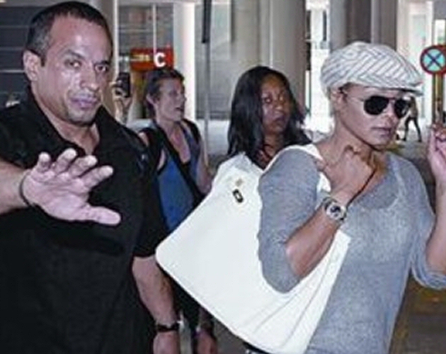 Janet Jackson la lía en el Aeropuerto de Barcelona