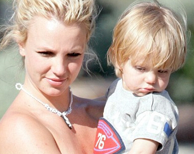 El hijo pequeño de Britney Spears sufre un accidente doméstico y ella se vuelve loca