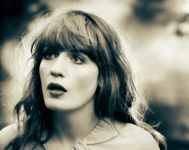 Florence + The Machine saca un nuevo tema: 'What The Water Gave Me'