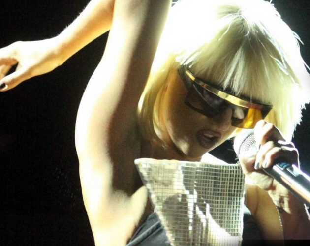 Lady Gaga podría actuar con camellos y bailarinas de la danza del vientre en los VMAs