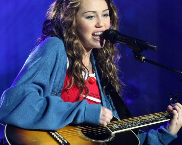 El 'Smells Like Teen Spirit' de Miley Cyrus, el peor cover de la historia