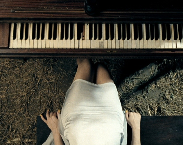 Primera imagen oficial de 'You And I', el último vídeo de Lady Gaga