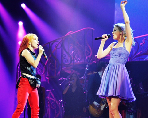 Taylor Swift se marca un dueto con Hayley Williams