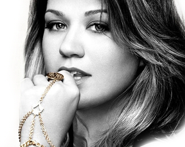 'Stronger' de Kelly Clarkson, canción a canción