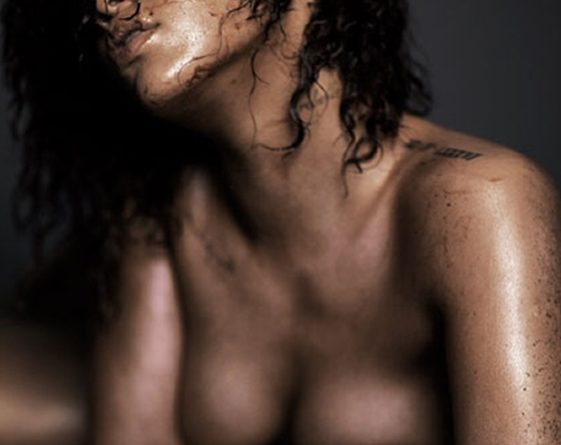 Rihanna desnuda al completo para 'Esquire'