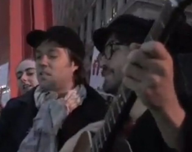 Rufus Wainwright y Sean Lennon versionan a Madonna en Wall Street