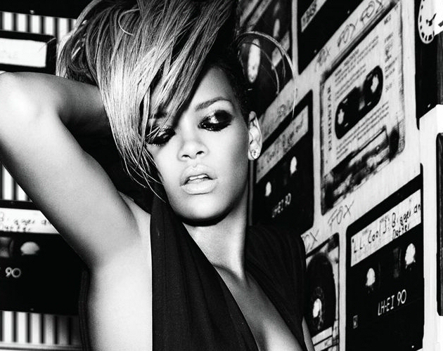 Rihanna ya tiene título para su disco: 'Talk That Talk'