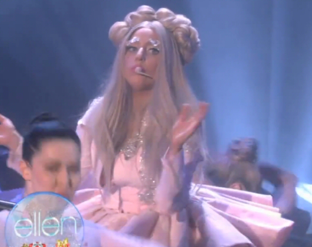 Lady Gaga se pone en plan bailarina para Ellen