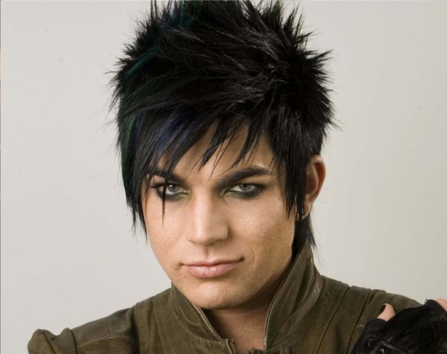 Adam Lambert hace un Leona Lewis y retrasa el disco indefinidamente