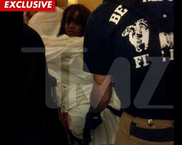 Bobbi Kristina, hija de Whitney Houston, ingresada por un ataque de nervios