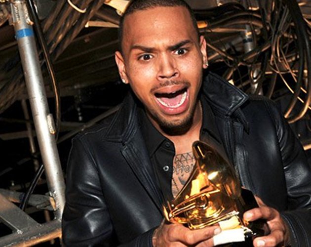 Chris Brown presenta tracklist de 'Fortune' 