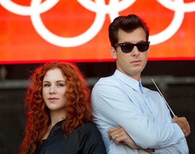 Escucha 'Move To The Beat', el tema de las Olimpiadas de Mark Ronson y Katy B