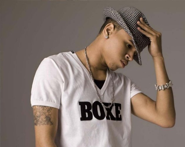 Chris Brown habla claramente de los malos tratos a Rihanna en su nuevo tema 'How I Feel'