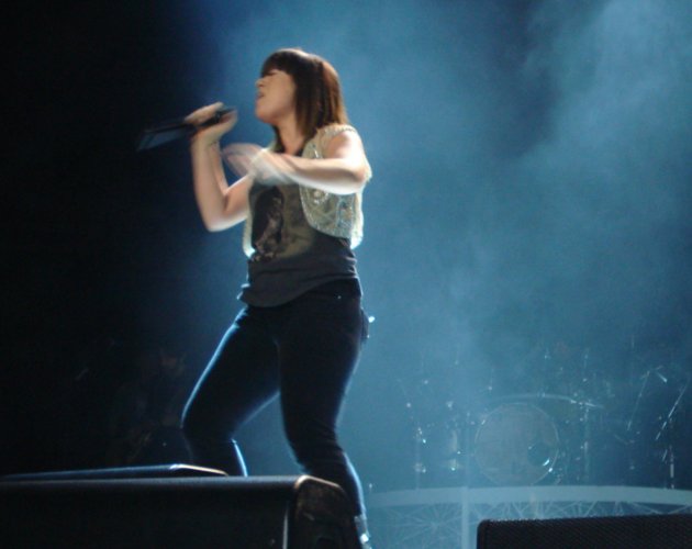 Kelly Clarkson entona el 'The Only Exception' de Paramore en directo