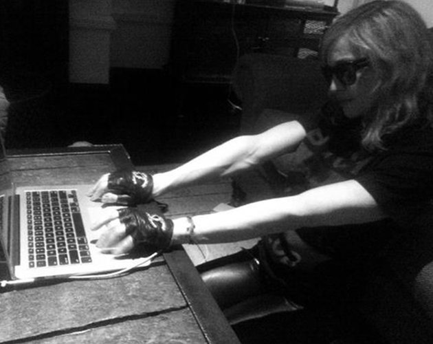 Madonna contesta a docenas de fans en Twitter y se reconcilia con Deadmau5