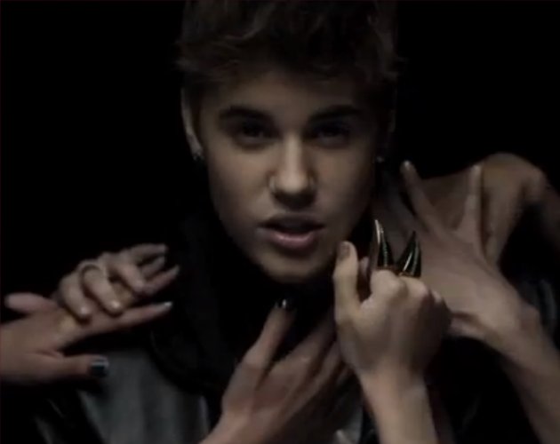 Justin Bieber, manoseado en el teaser de 'Boyfriend'
