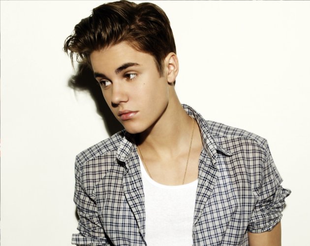 Justin Bieber se estrena en el #2 de Billboard