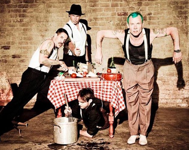 Red Hot Chili Peppers regalan un EP en directo grabado en Europa