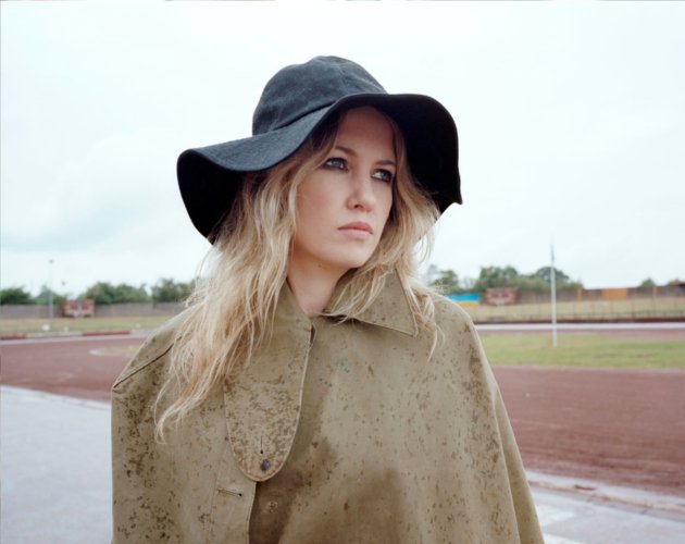 Scissor Sisters remezcla 'Sunday Drive', el nuevo single de Ladyhawke