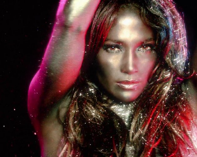 Jennifer Lopez canta a un calamar en la versión en español de 'Dance Again'