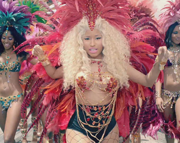 Nicki Minaj se supera a sí misma en el vídeo de 'Pound The Alarm'