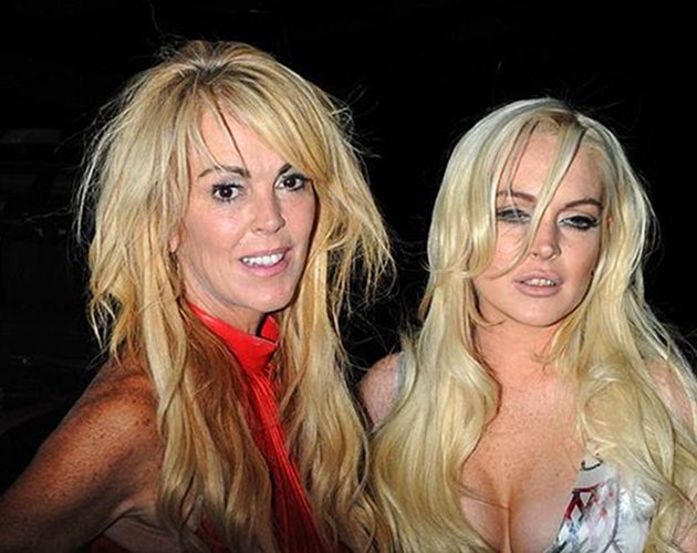 Lindsay Lohan se emborracha en la fiesta de cumpleaños de su madre