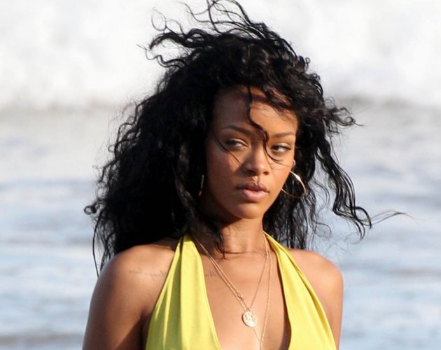 Rihanna tiene nuevo single, 'Diamonds', con Stargate, Sia y Benny Blanco