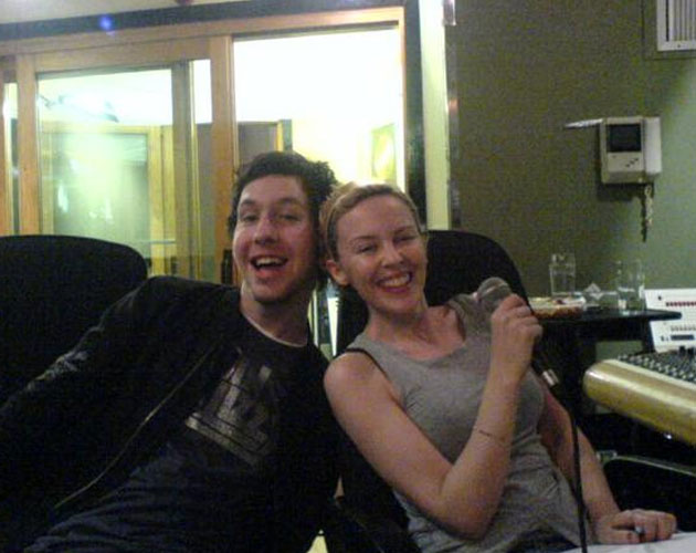 Calvin Harris le roba el número 1 a Kylie