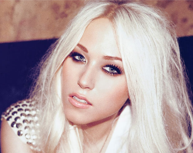 Amelia Lily Shut Up