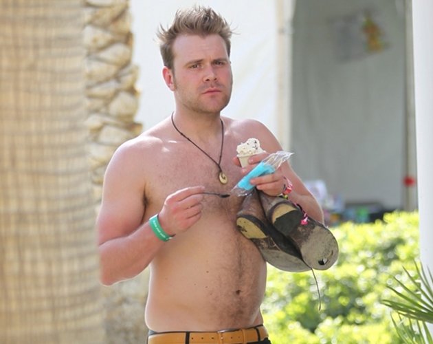 Daniel Bedingfield desnudo en su último vídeo