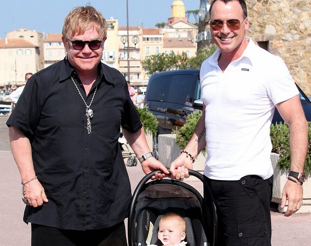Elton John y su marido esperan un nuevo hijo