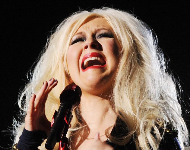 Christina Aguilera es el primer resultado en Google al buscar "abuelos muriendo"