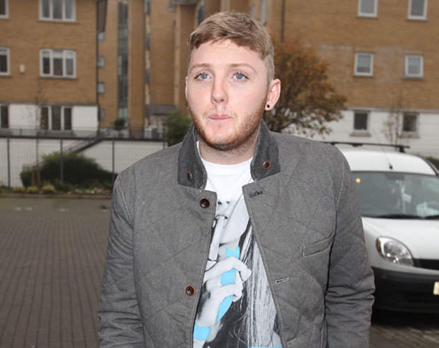 James Arthur vuelve al número 1 con 'Impossible'