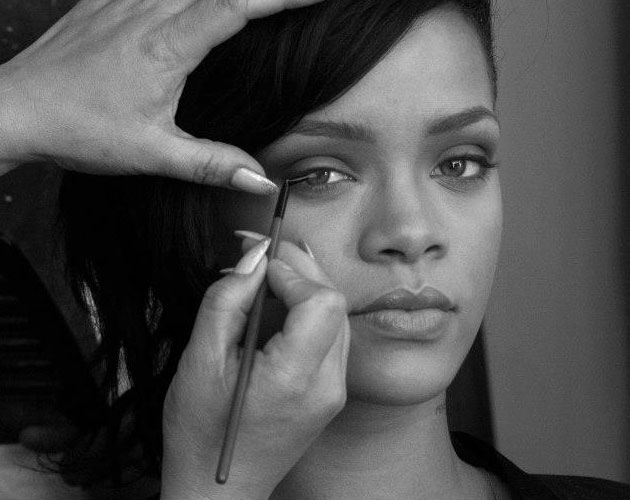 Rihanna confirma 'Stay' como segundo single de 'Unapologetic'