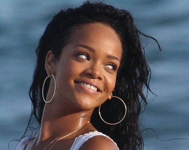 Rihanna dona casi dos millones de dólares a un hospital en Barbados
