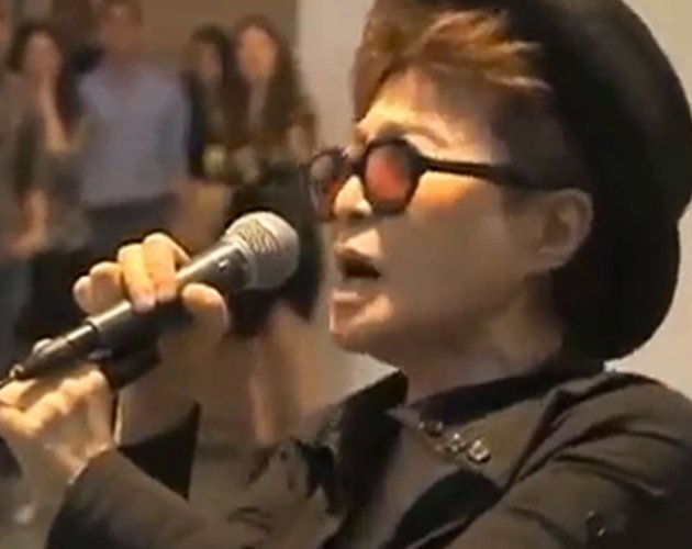 Fenómeno: Yoko Ono "versiona" el 'Firework' de Katy Perry
