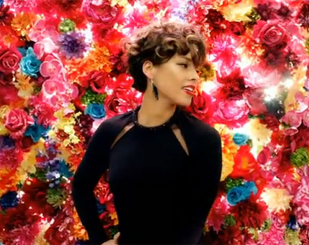 Alicia Keys estrena otro vídeo más para 'Girl On Fire'
