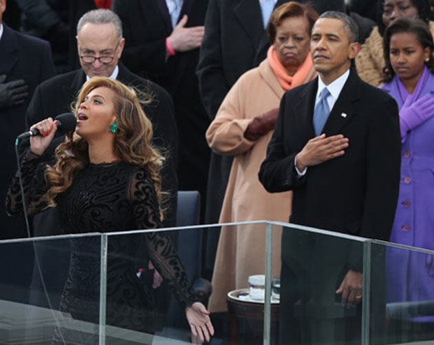 Así cantó Beyoncé el himno nacional para Obama