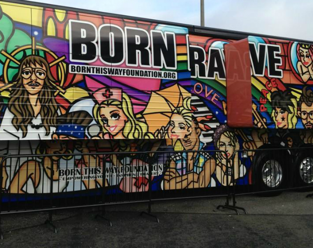 Un director realiza un documental sobre el 'Born Brave Bus' de Lady Gaga
