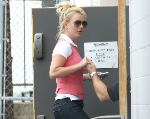 Britney Spears y Lady Gaga, pilladas entrando al mismo estudio de grabación