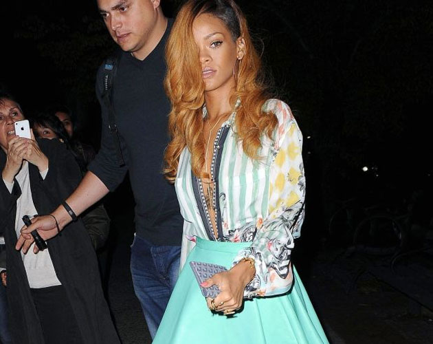 Rihanna Pour it up